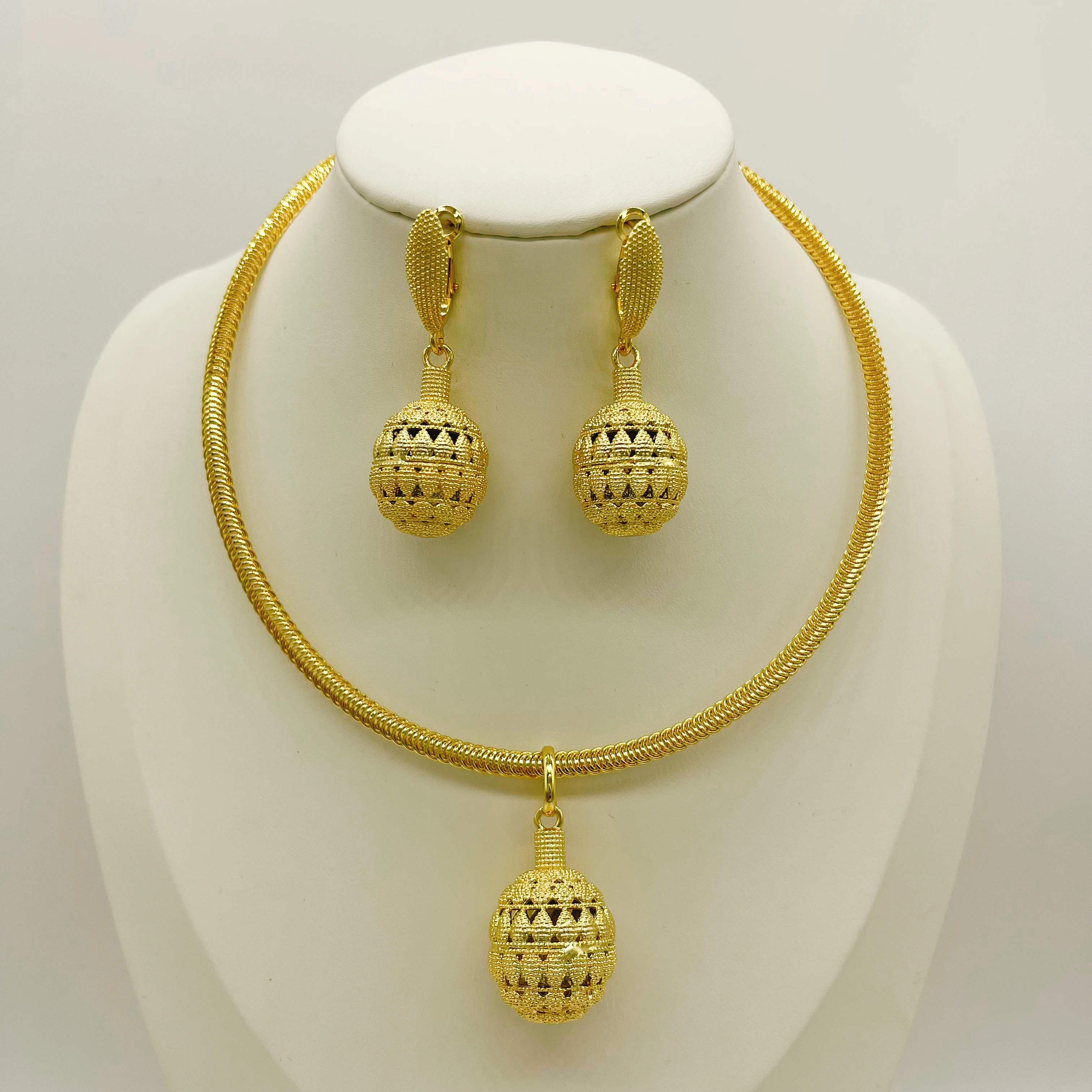 

Conjunto de joyería de oro de lujo de 24K de Dubai, etíope, collar, pendientes, anillo para mujer, fiesta, boda, joyería India a