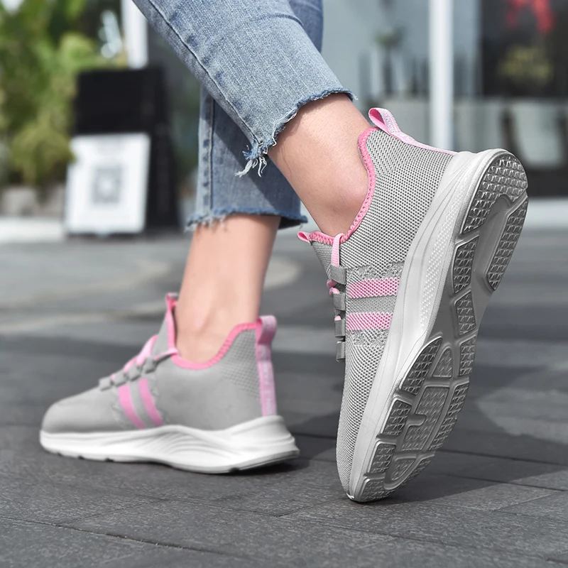 Summer running shoes women's thin breathable casual outdoor fitness walking shoes lightweight lace-up white sneakers travel