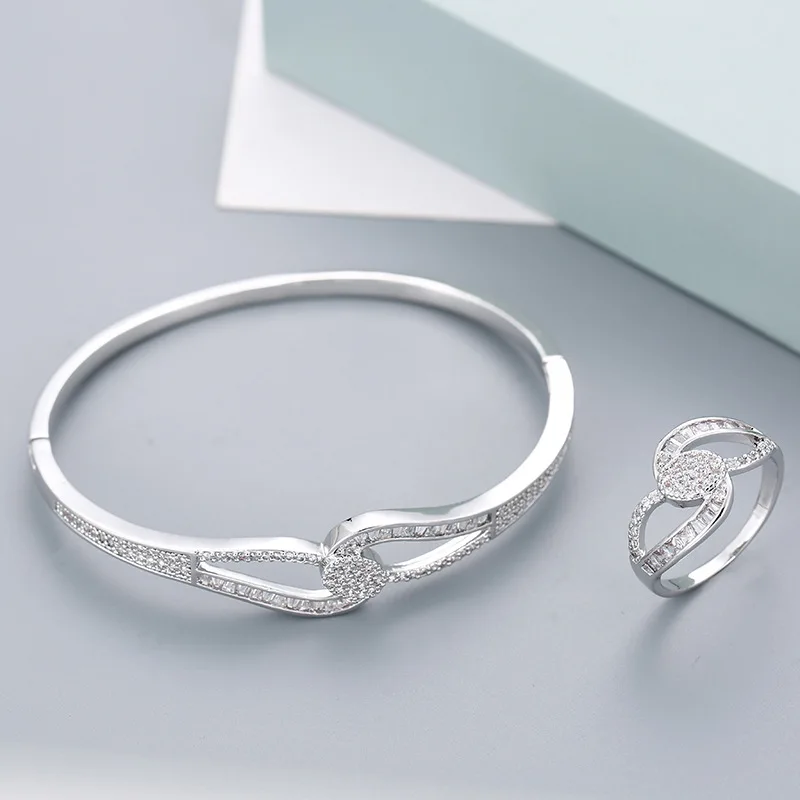 

High-quality Female PUNK TWIST HOLLOW-OUT ARC 2PCS Bracelet Ring Set Inlaid AAA ZIRCON GIFT Party Trend Jewelry