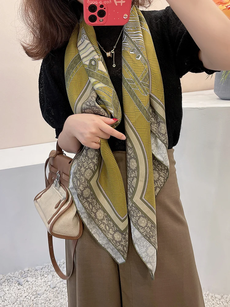 Рисунок 6 - Винтажный большой шарф из тутового шелкопряда