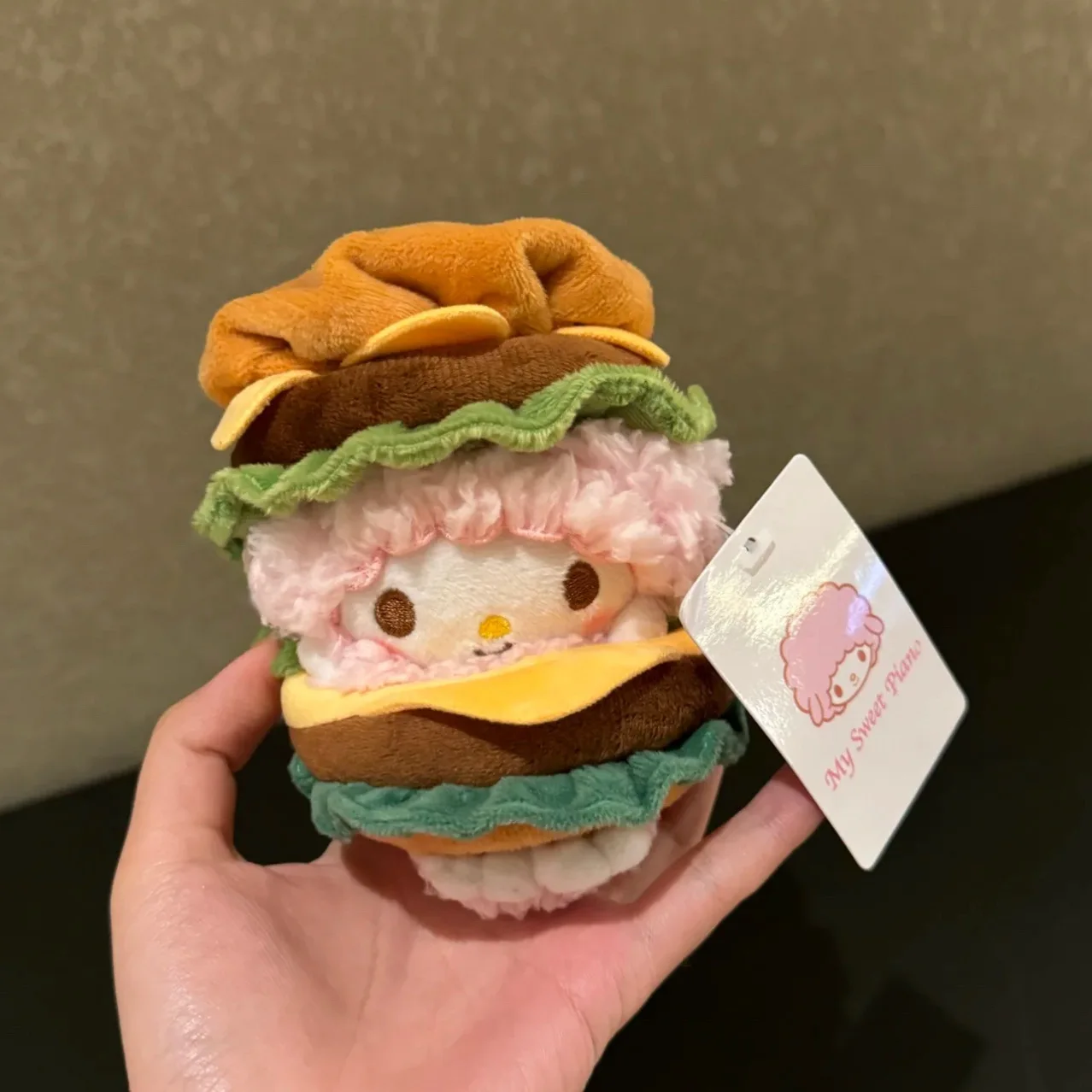 Фото Мягкая плюшевая игрушка-брелок Sanrio: Мультяшная медсестра-овечка, украшение для автомобиля, сумки, рюкзака, подарок на день рождения №3