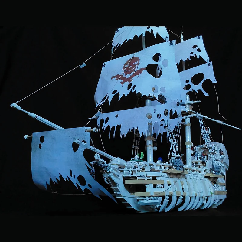 

Moc Bricks Boat Pirate Ship Skull's Eye Schooner Building Block Model Kit Terrifying Charons Chest Bone Ghosts Captain Toys Gift