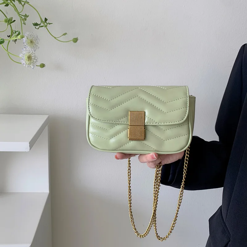 

Ling, single shoulder bag in the summer of 2023 the new inclined shoulder bag niche design chain small bread female bag