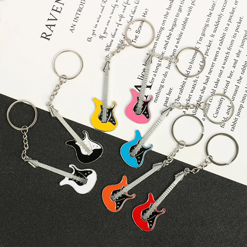 

Creative Musical Instrument Pendant Event Gift Bag Pendant Metal Lacquer Guitar Keychain