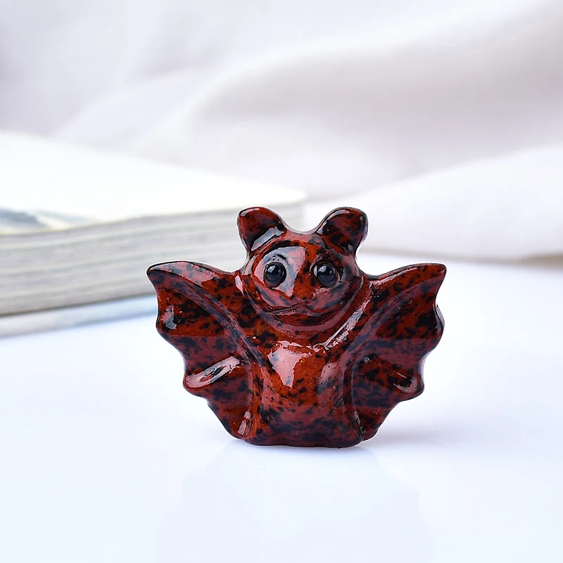 

Мини-статуя летучей мыши из камня