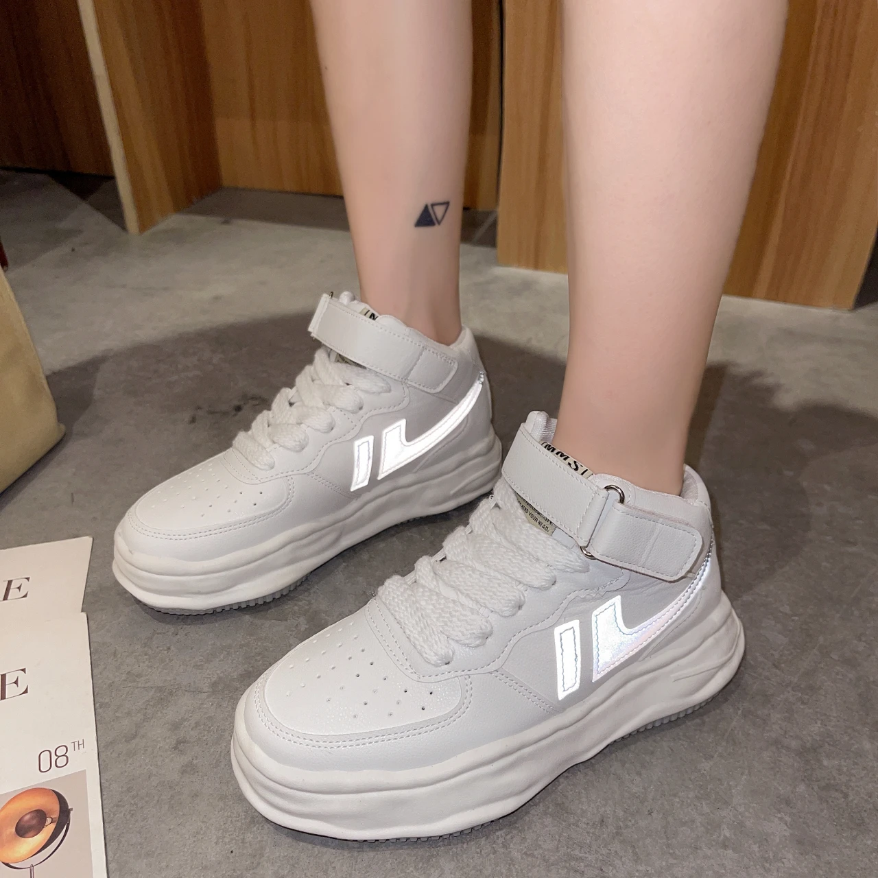 

Женские высокие кроссовки, повседневная обувь на платформе, с вулканизированной подошвой, на липучке, на весну