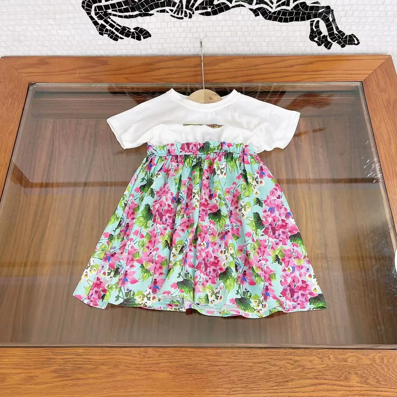 

High-end custom 2022 spring and summer hot new girl's round neck small fresh dress, waist stitching design