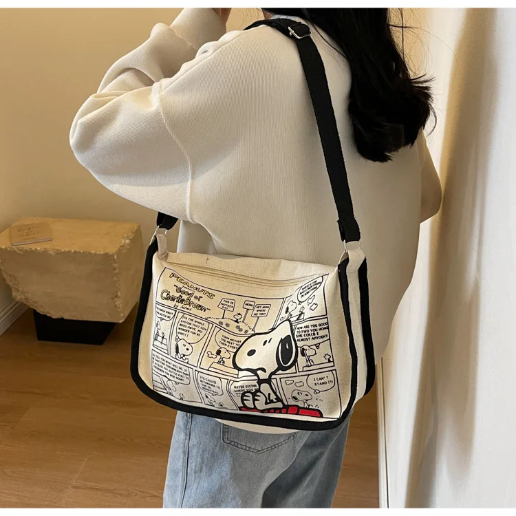 Фото Модная Наплечная Сумка с принтом Snoopy, седельная сумка, Студенческая классная универсальная сумка через плечо с японской девушкой, мультяшная вместительная сумка №1