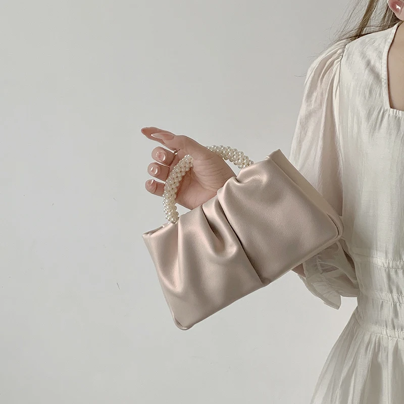 Dela Pearl handbag Women's fashion Clutch bag Women dinner bag Mini mobile Crossbody bag Phone pouchbeg Beg tangan putih comel