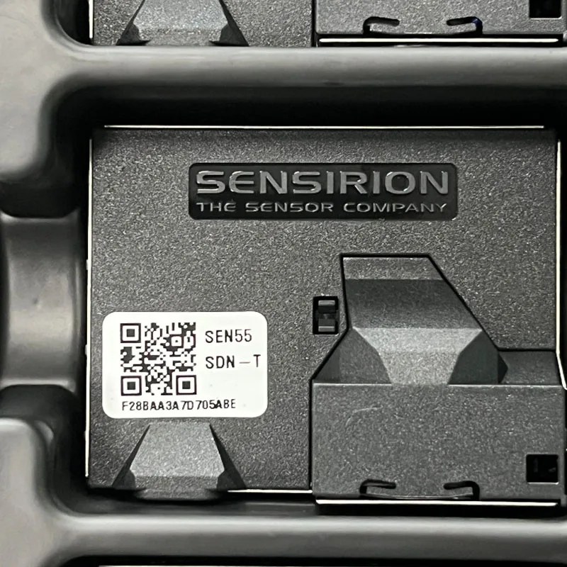 Фото Модуль SEN55-SDN-T от Sensirion — это модуль экологического датчика, предназначенный для измерения PM, RH/T, VOCs и NOx. №2