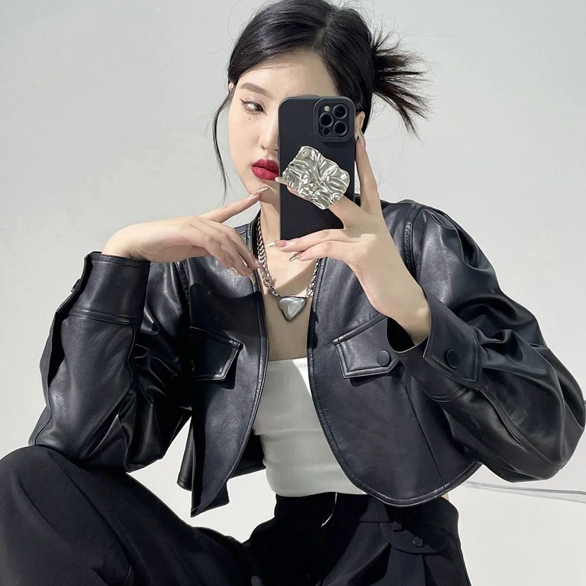 1pcs Womens Short PU Leather Jackets Coat 2022 Autumn New Fashion Faux Fur Splicing Long Sleeve Ladies Skinny Locomotive Coats