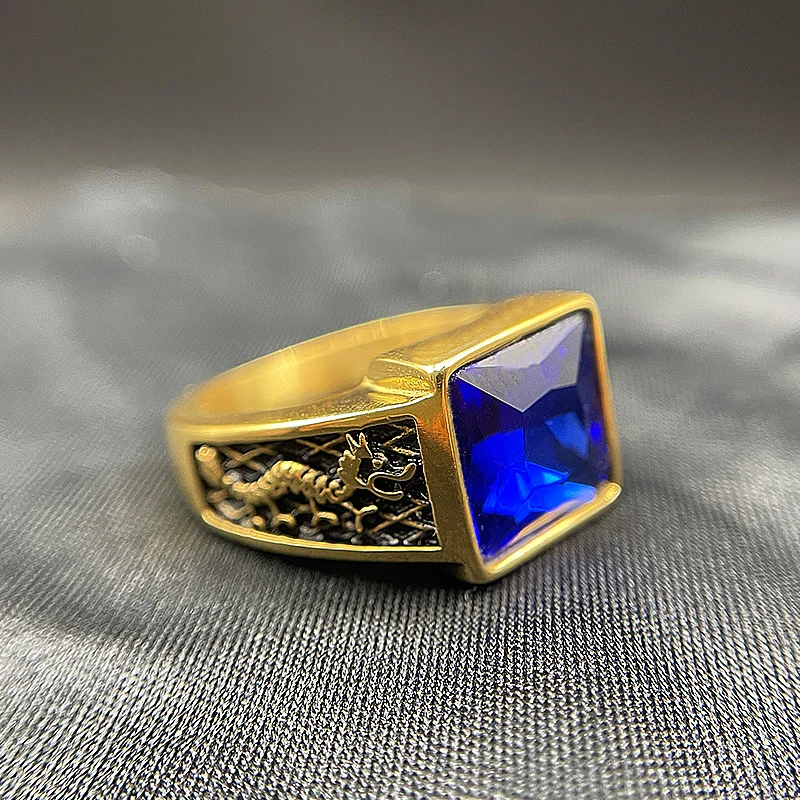 Мужское позолоченное кольцо с драгоценным камнем из нержавеющей стали