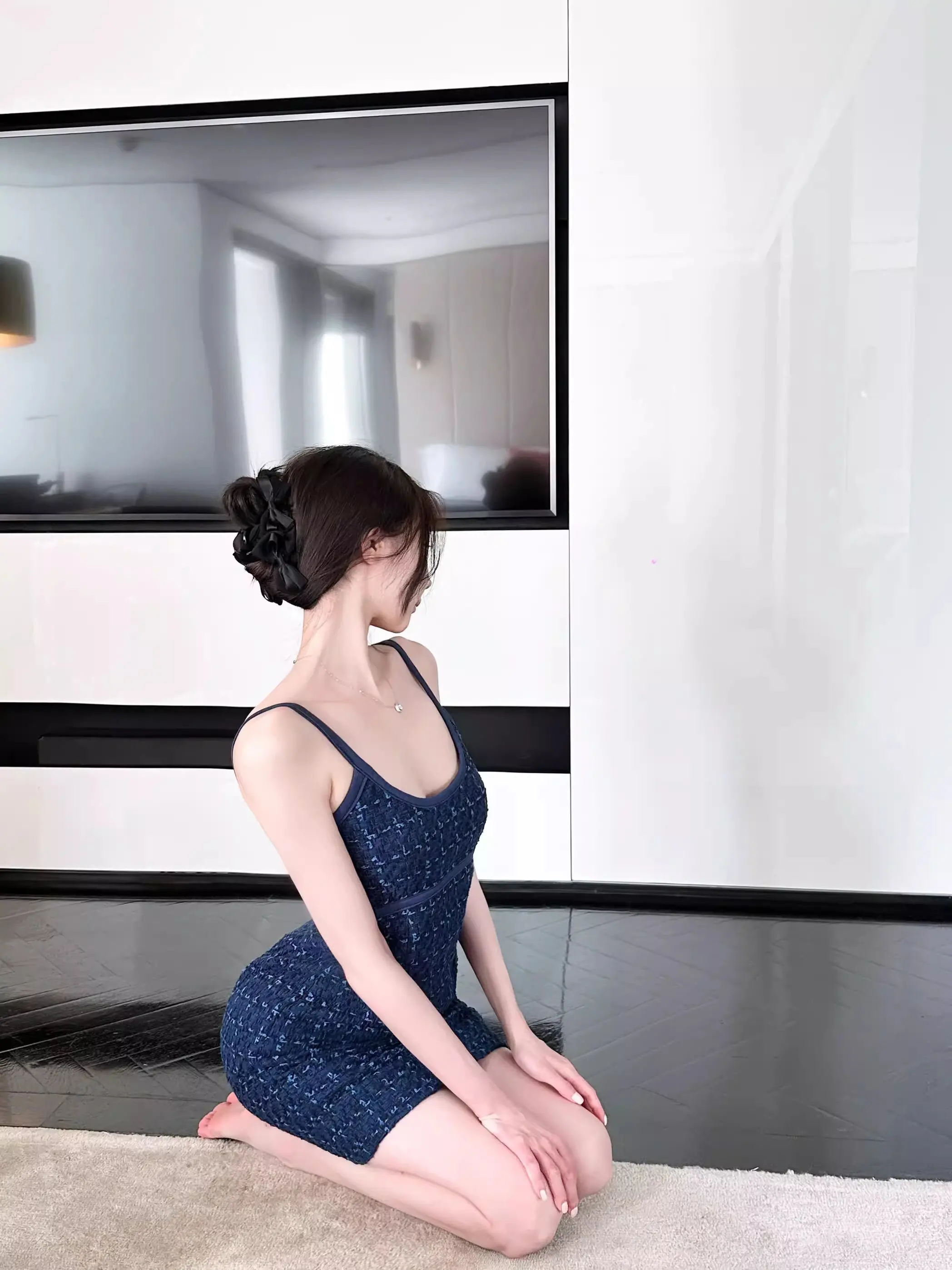 Woppei Элегантное высококачественное платье на бретельках с большим U-образным