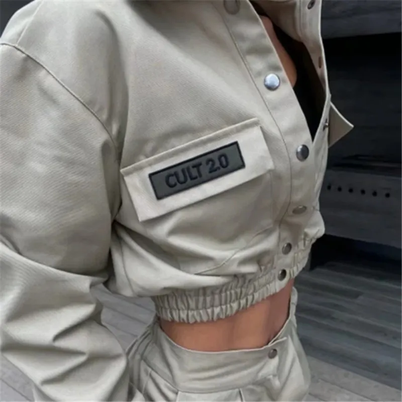 

Fashion Casual Long Sleeve Pocket Jackets Autumn Winter 2022 Letter Button Short Jacket Streetwear Turn Down Collar Slim Jacket