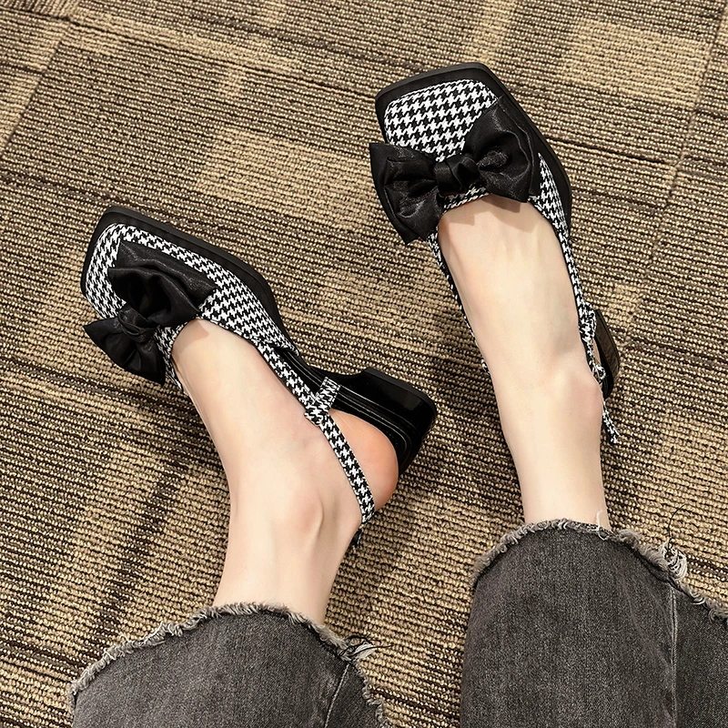 Сандалии женские на высоком квадратном каблуке босоножки Мэри Джейн с пряжкой в