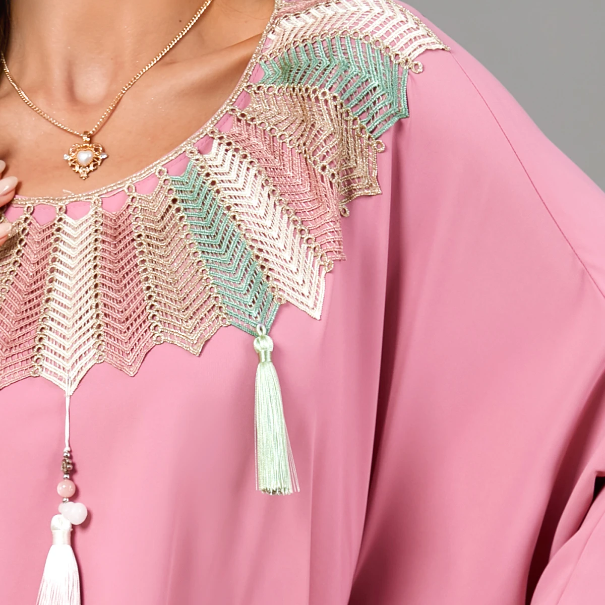 BNSQ Muslim Abaya Dress Women Appliqué Pendant Collar Bat Sleeves Dubai Abayas Islam Ramadan