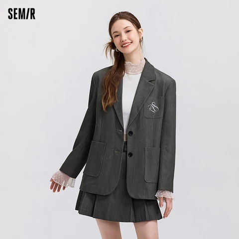 Semir Верхняя одежда Женский стиль средней длины с вышивкой в школьном стиле 2025 Новый весенний свободный серый повседневный костюм