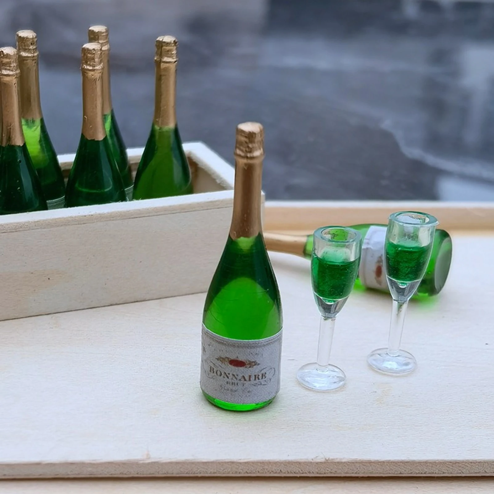 

Набор миниатюрных бокалов для кукольного домика в масштабе 1:12, Набор бокалов для вина и шампанского, миниатюрная модель бутылок для вина «сделай сам», украшение для кукольного домика из ПВХ