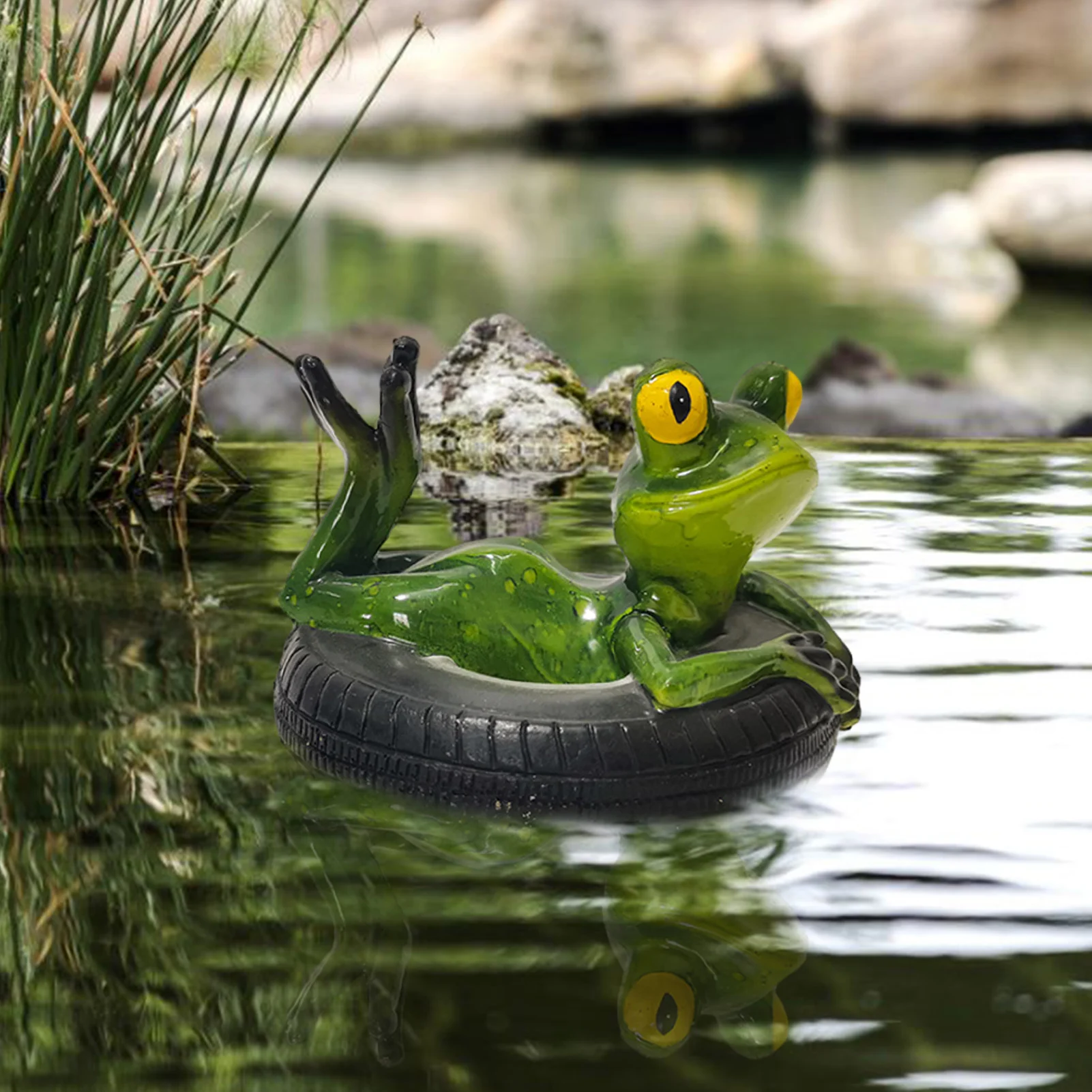 Estatua de ranas flotantes de resina, escultura decorativa creativa para estanque de jardín al aire libre, adorno de jardín de escritorio para el hogar, 2022