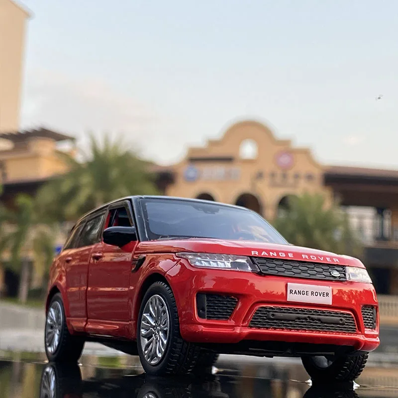 Спортивный внедорожник Range Rover 1:32 модель автомобиля из сплава Литые и игрушечные