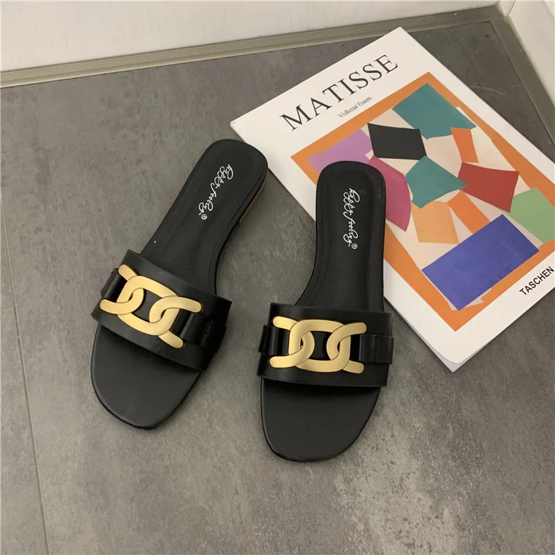 Туфли женские на плоской подошве брендовые лоферы без застежки цепочке