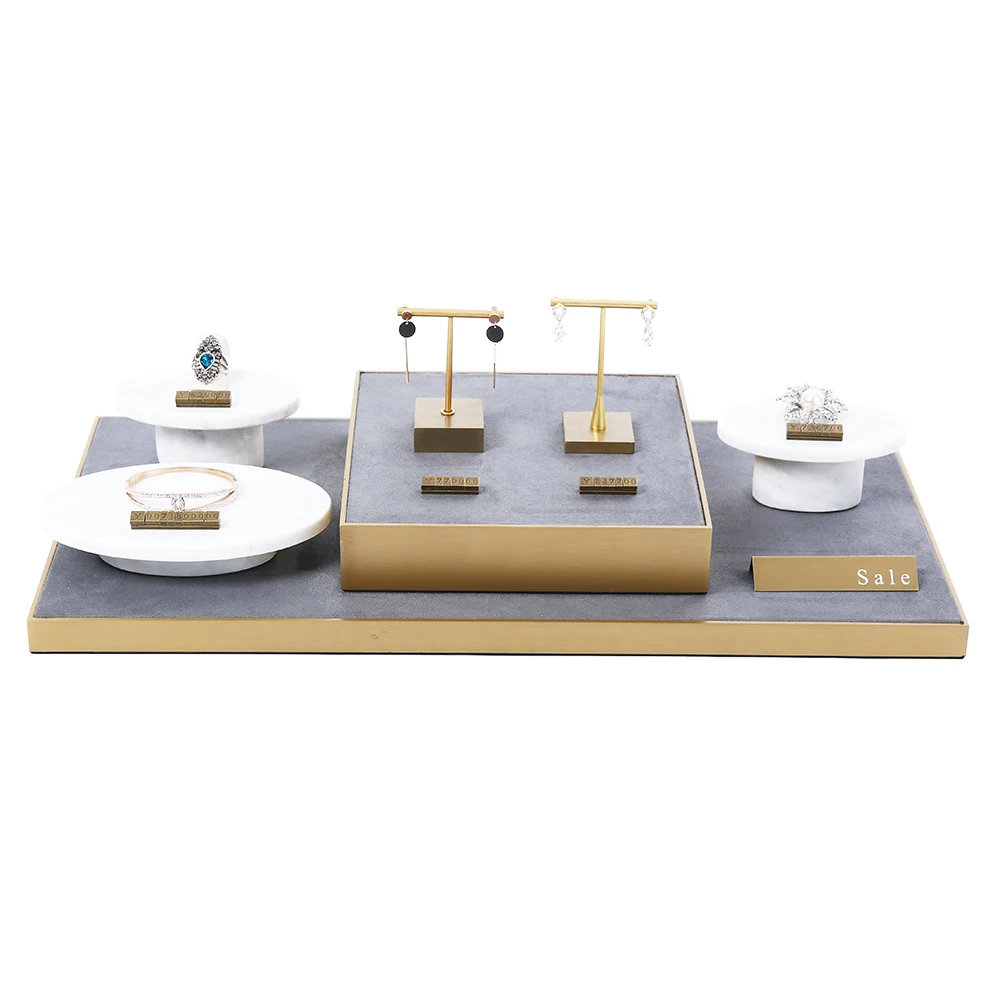 

Hanging Jewelry Display Organizer Rose Gold Tray Marble Jewelry Holder For Earrings Counter Top Jewelry Stands