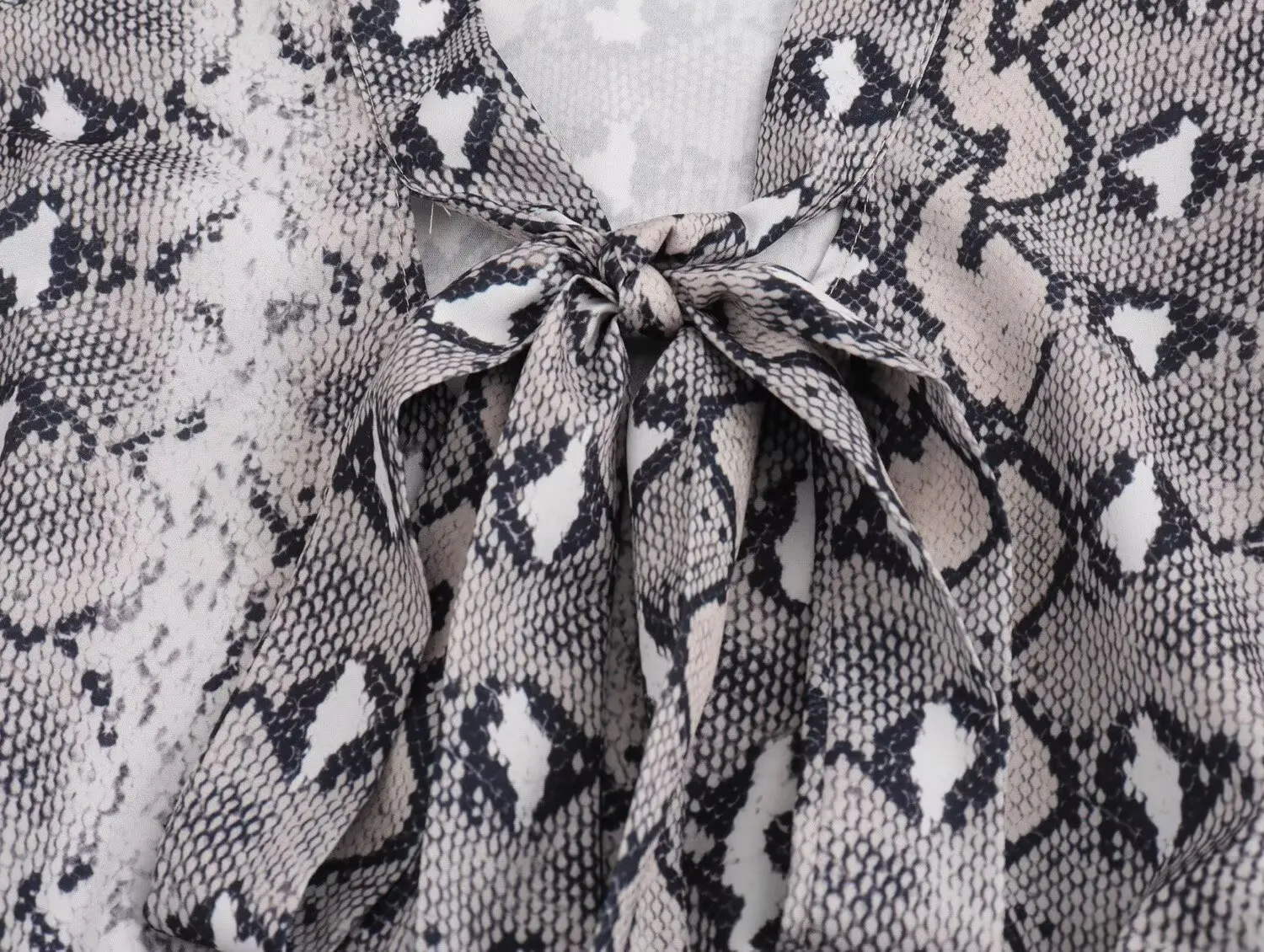 Женское винтажное платье с длинным рукавом и бантом на шее