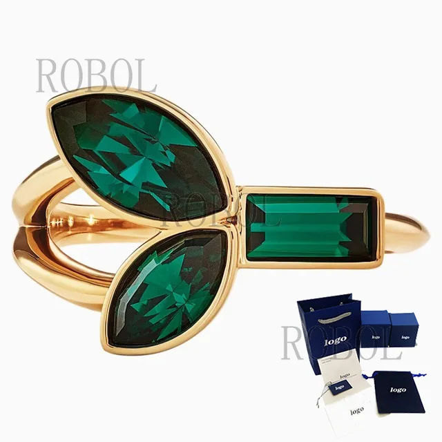 

Fashionable and charming Emerald leaf set diamond ring is suitable for beautiful women to wear and enhance elegant and noble tem