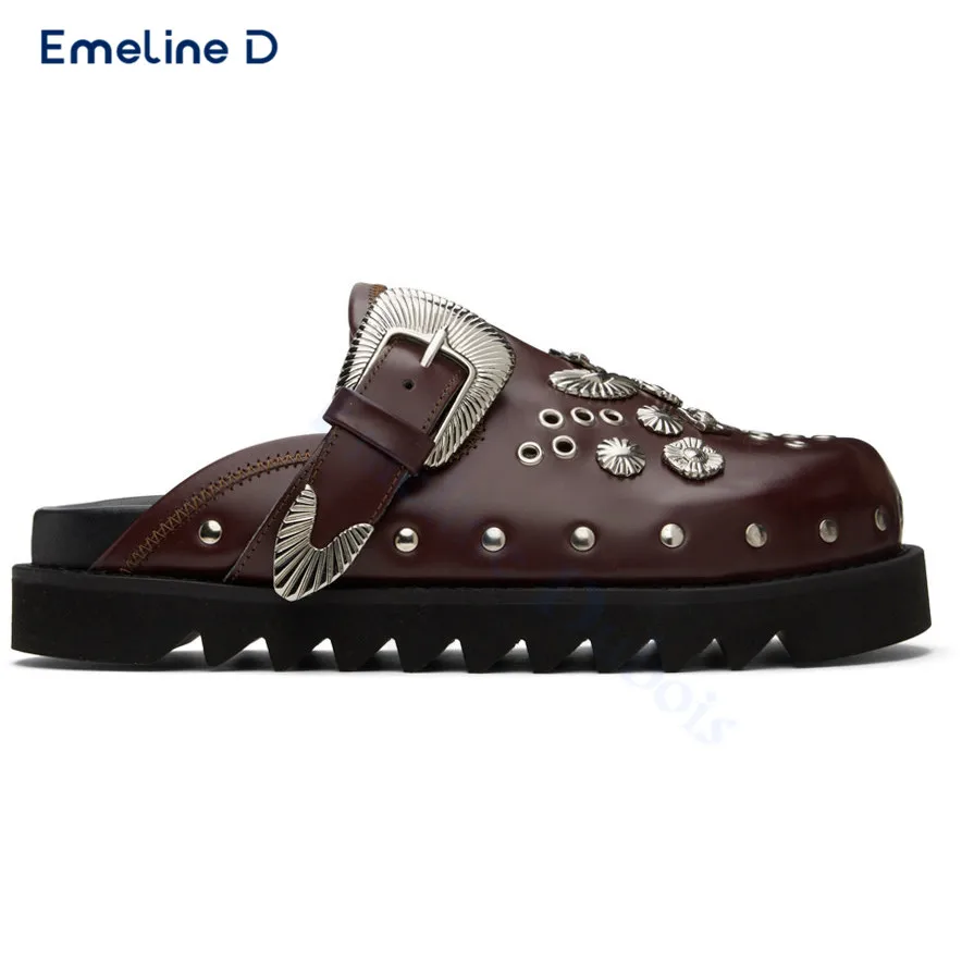 Тапочки на толстой подошве с аппаратными заклепками тапочки круглым носком и