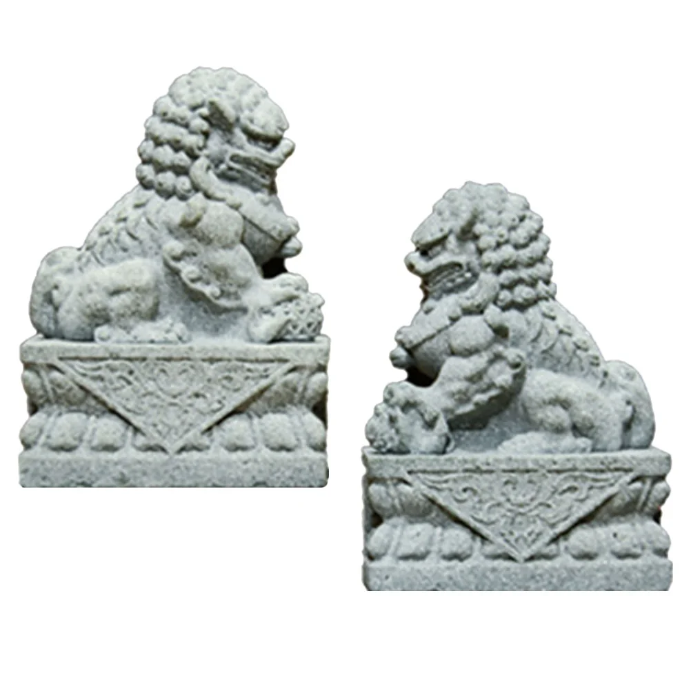 

Миниатюрные статуэтки львов из базальтового песка