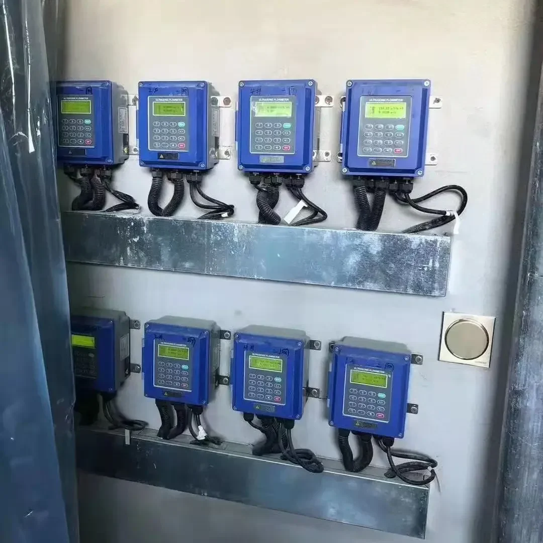 Ультразвуковой расходомер цифровой 220 В переменного тока/24 постоянного тока