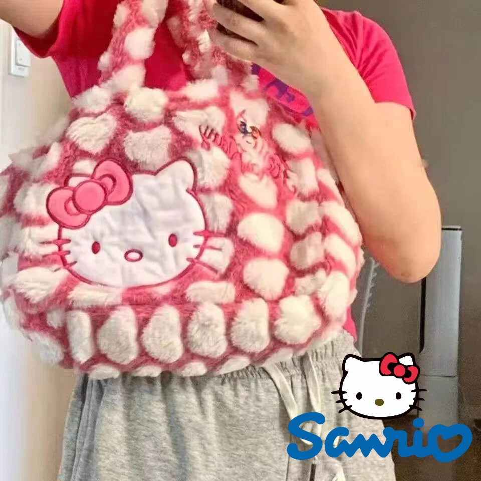 

Новинка, пушистая сумка Hello Kitty для девушки Y2k Sanrio, модные повседневные сумки на плечо в Корейском стиле, женские розовые милые плюшевые точеч...