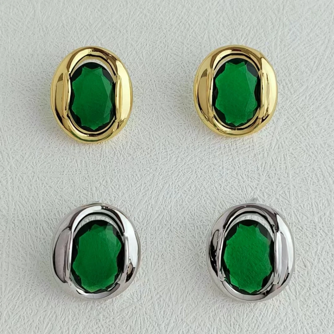 

Korean Fashion Stud Earring Simple, Small, Cute Design, Emerald Zircon Accessories, Popular Luxury Women's Jewelry Wedding Gifts