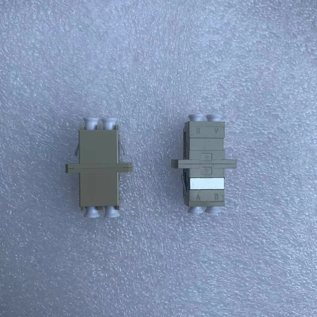 50pcs LC fiber adapter duplex blue gray green aqua Pink SM MM OM3OM4 APC LC DX optic fibre connector ftth coupler two part 0.2dB