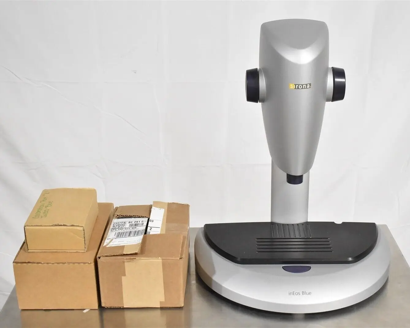 

Sirona Ineos Blue Dental Desktop 3D Blue Light Wavelength Dentistry Scanner