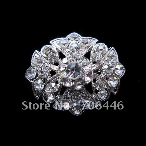 

Silver Plated Rhinestone Crystal Flower Design Small Collar Brooch
