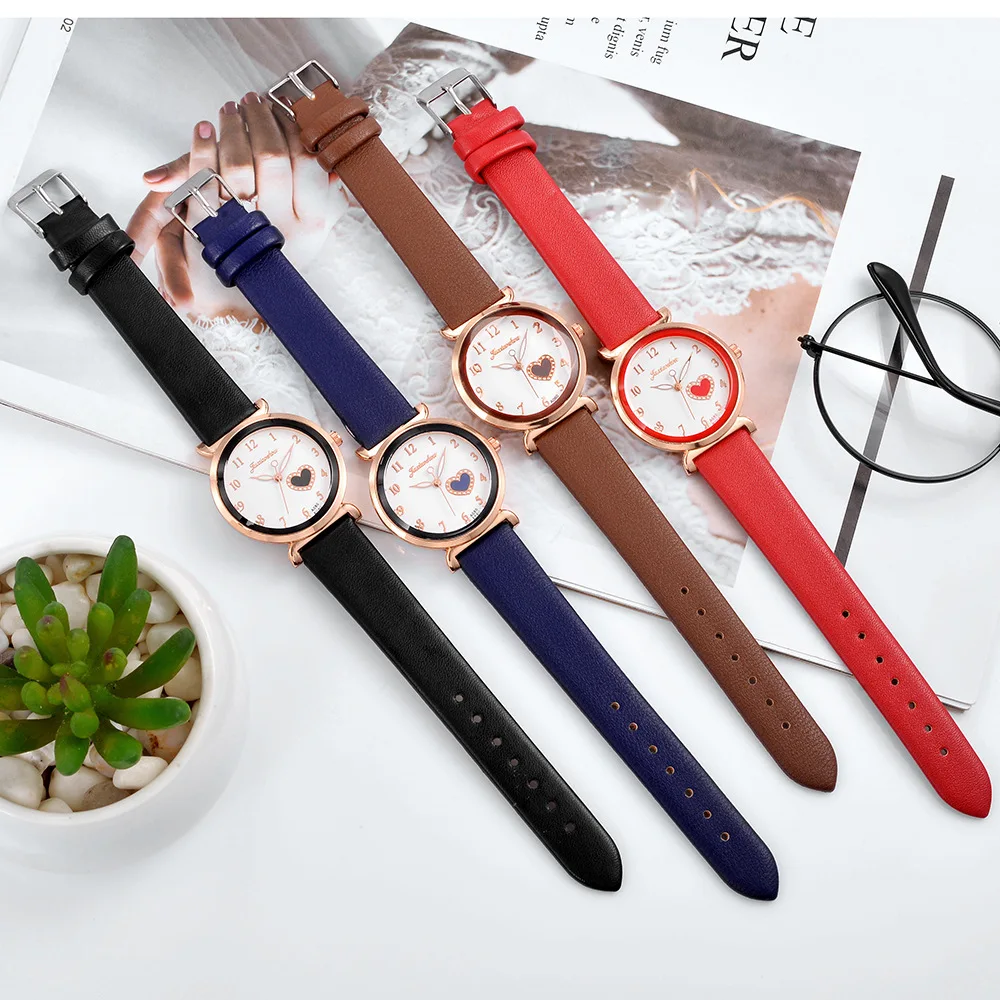 

Digital scale fashion watch female big love silk screen mirror watch