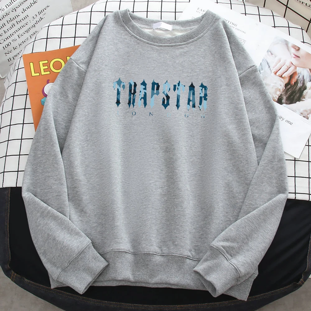 

Trapstar London Camouflage Design Women Sweatshirt Korean Casual Tracksuit Autumn O-Neck Streetwear Quality Warm Female Pullover