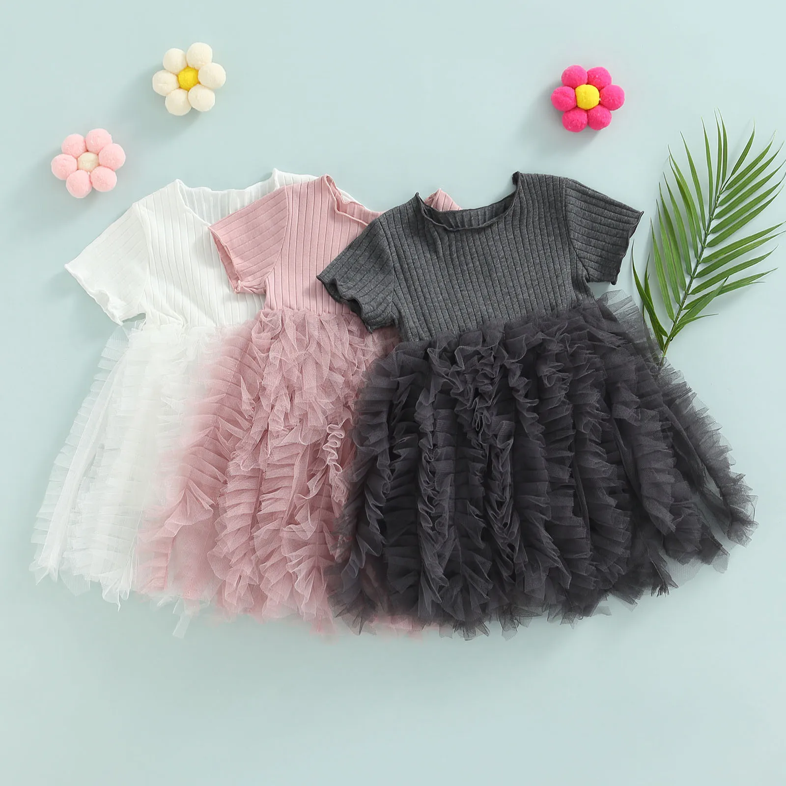 

Fashion Little Girls Solid Color Dress Short Sleeve Round Neck Ribbed Stitching Fluffy Hem Summer Casual A-Line Dress 1-6 Years