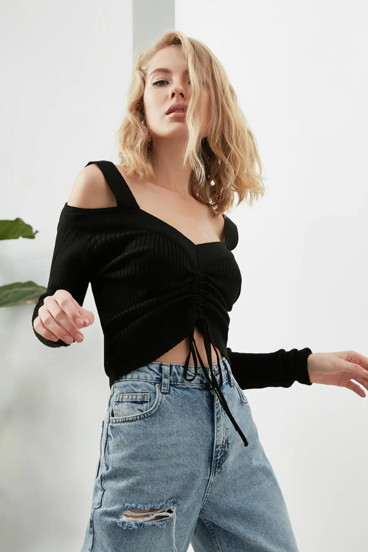 

Trendyol Carmen Collar Knitwear Sweater TWOAW22KZ2772