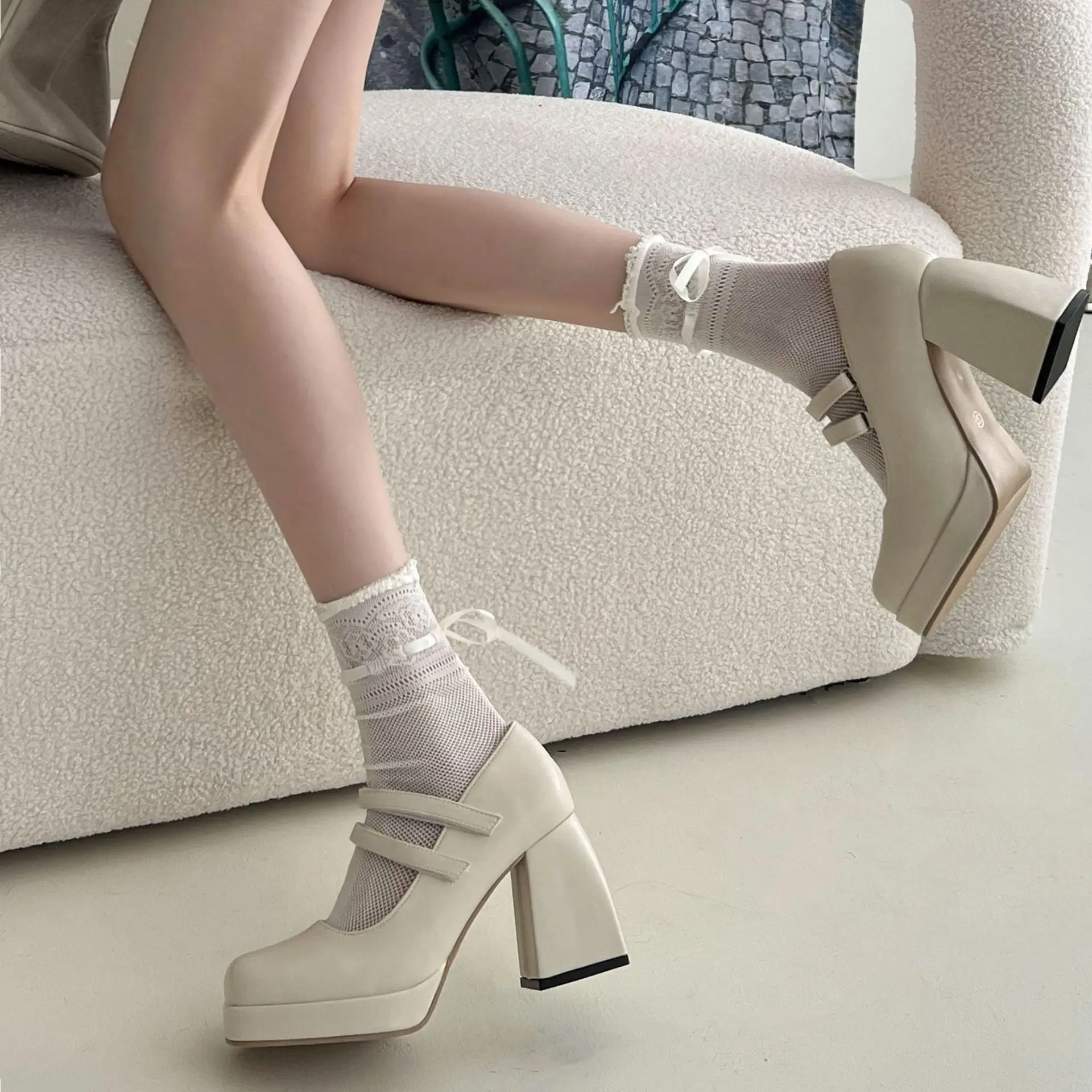 

Туфли-лодочки женские на высоком каблуке 10 см с квадратным носком