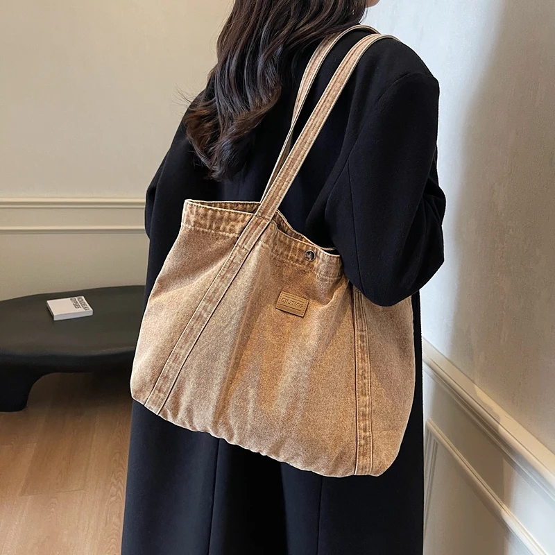 Женская джинсовая сумка на плечо повседневная подмышки большая вместительная