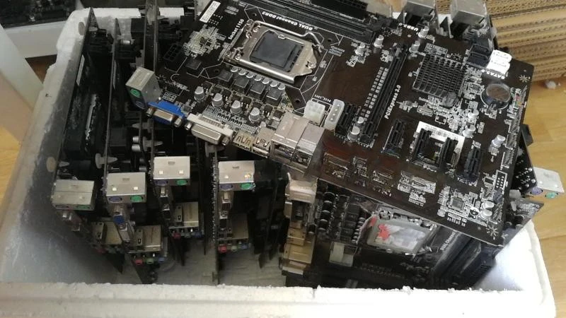 Для Seven Rainbows C. H81A V2.0 6-карта Основная плата 1150 DDR3 Поддержка 3060 3080 Скоростной