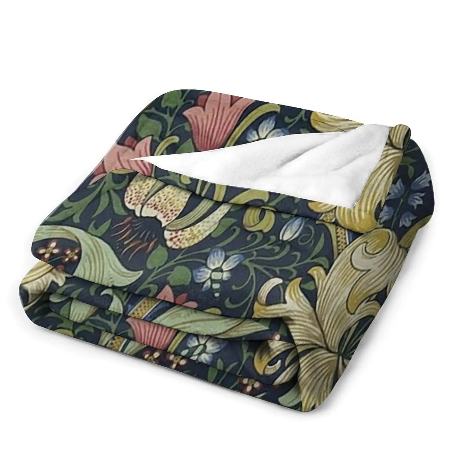 Декоративное одеяло для дивана с рисунком золотой лилии