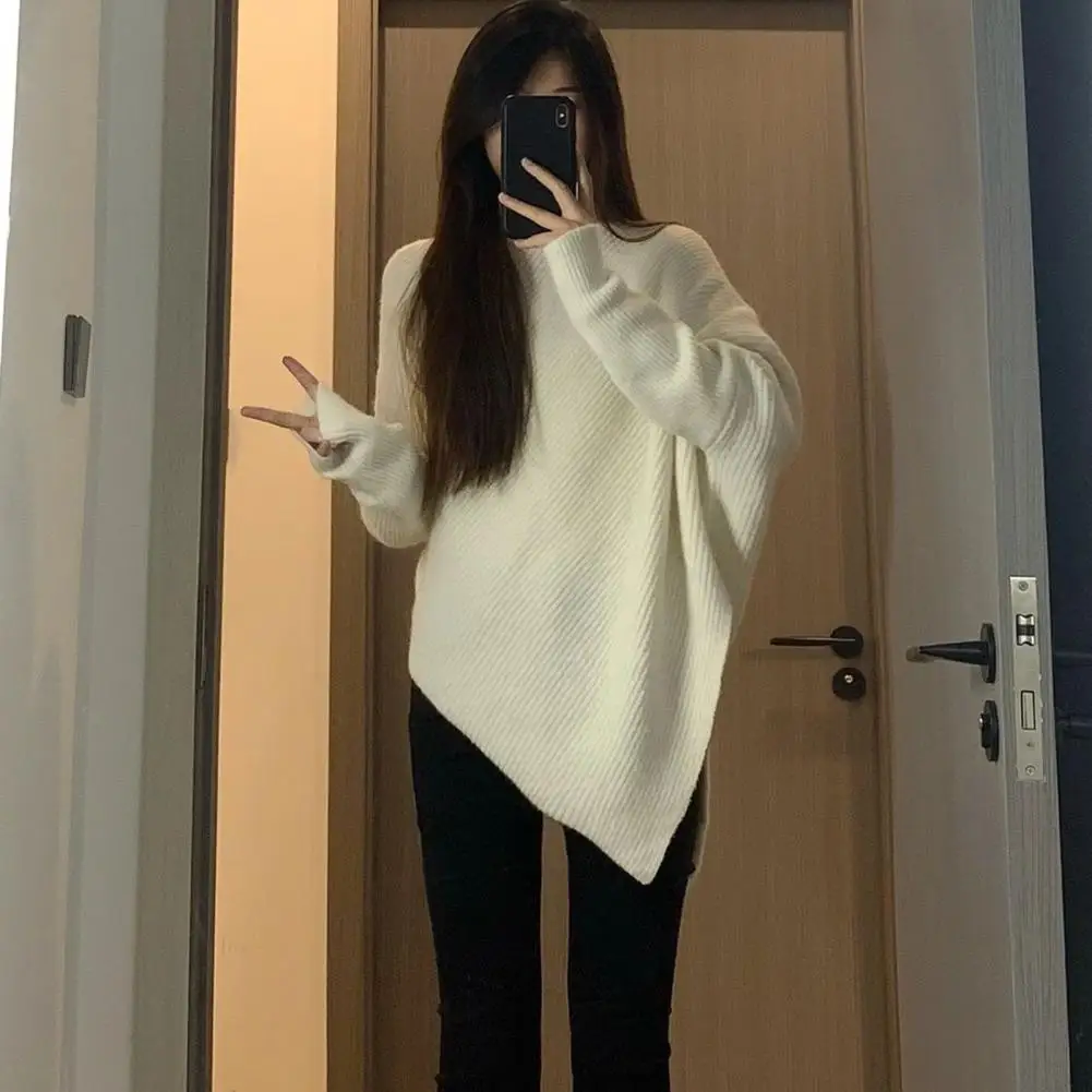 Осенне-зимний женский свитер с высоким воротником и асимметричным подолом