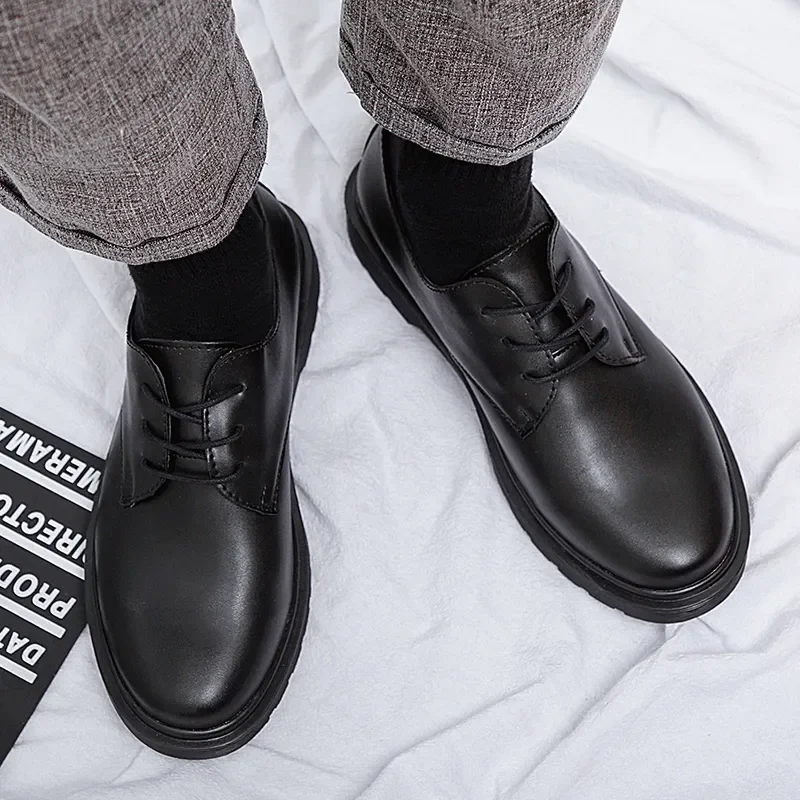 

Мужская обувь, Новинка лета 2023, черные повседневные кожаные туфли в британском стиле, мужские деловые студенческие модные туфли с большой головой для работы, Молодежная обувь