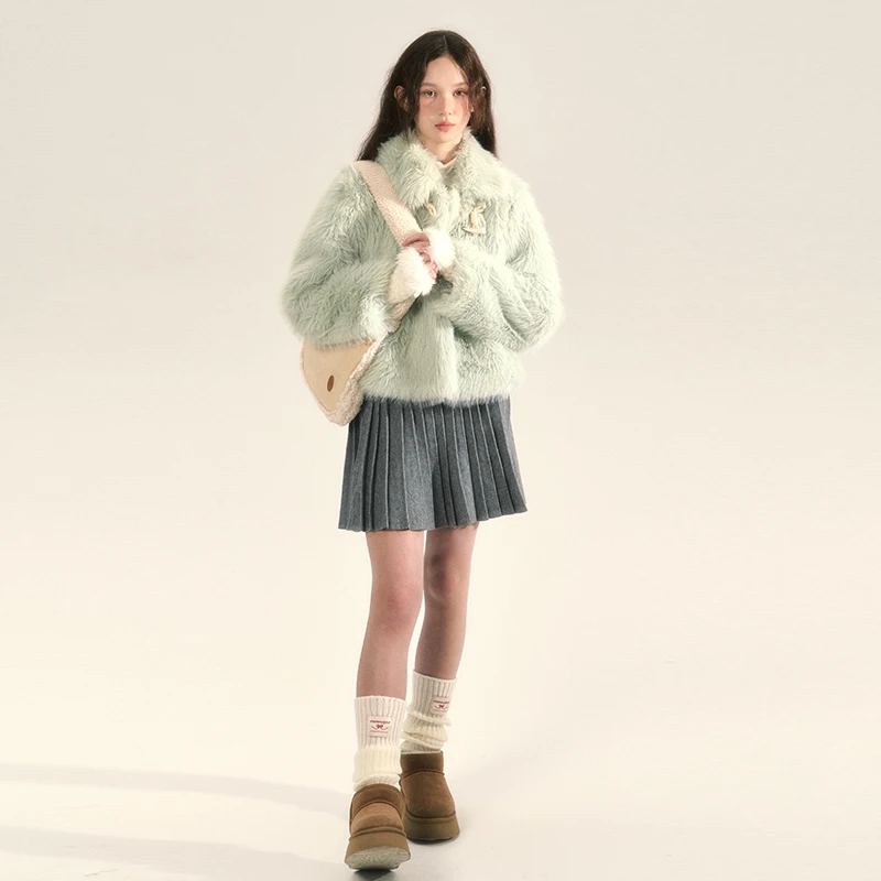 

Женское осенне-зимнее меховое пальто молочно-зеленого цвета с пуговицами из коровьего рога, простая замшевая куртка с длинным мехом, Женская куртка в стиле Харадзюку