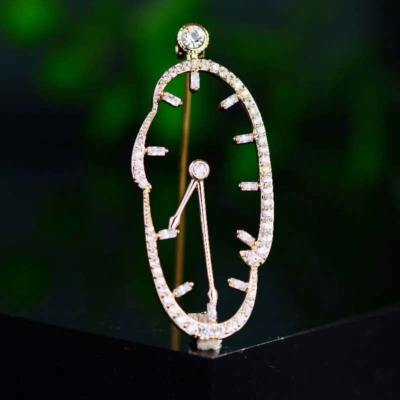 

Fashion Abstract Clock Brooch Cute Personality AAA Zircon Creative Clothing Pin Simple Men's Brooches Jewelry Accessories New