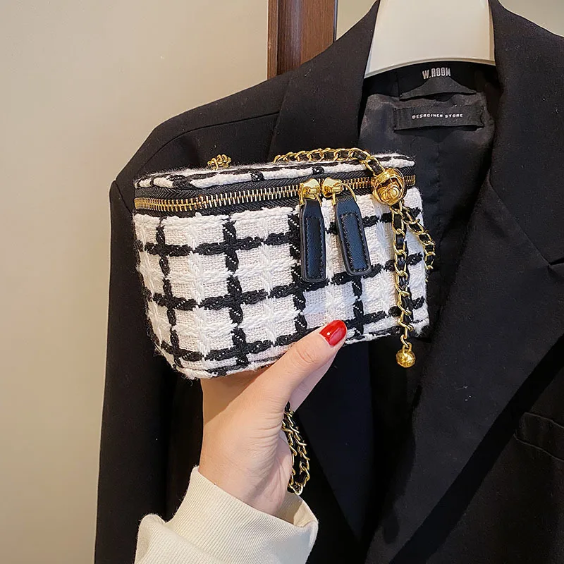 

Женская сумка на цепочке, маленькая плетеная Сумка через плечо контрастных цветов, 2022