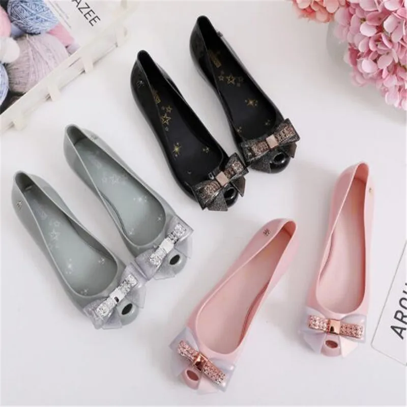 Купи 2022 New style Women Jelly shoes bow style candy shoes summer beach sandal soft Pvc lady shoes HMI0344 за 414 рублей в магазине AliExpress